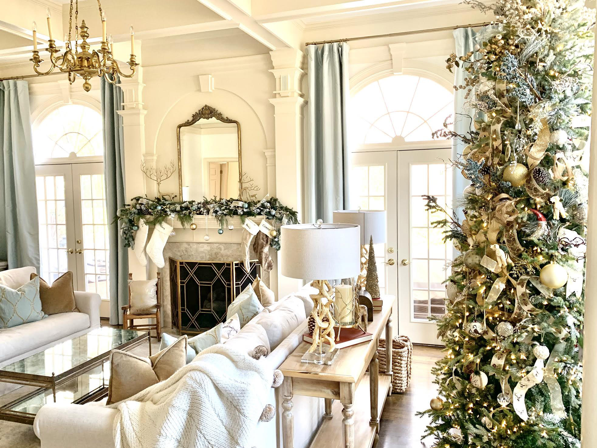 2020 Christmas Tour: Mary’s Home - MW Designs