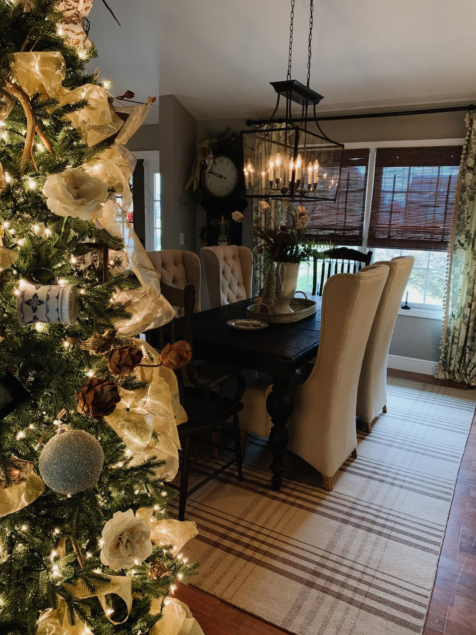 2020 Christmas Home Tour: Linda's Home • MW Designs