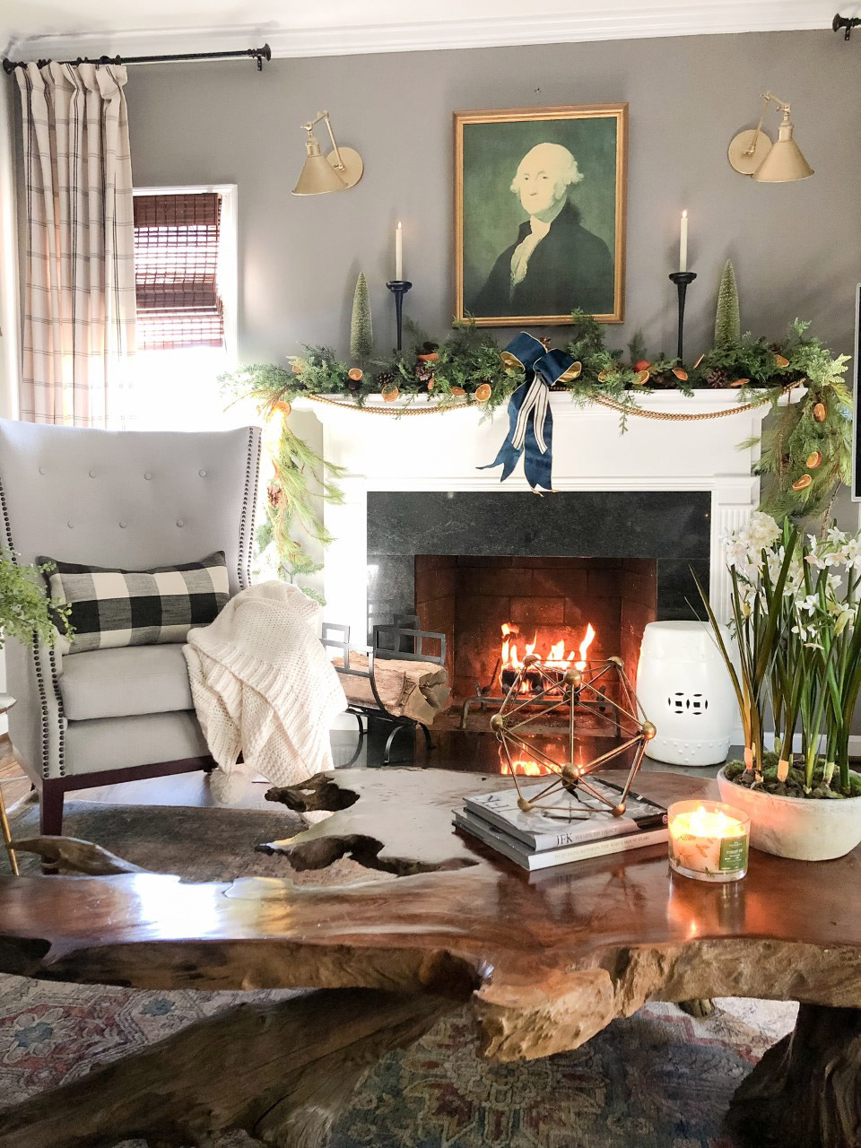 Decking Out Your Mantle With Antique Elements